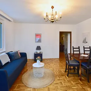Apartament 3-bedroom-flat With Parking Space, Wiedeń
