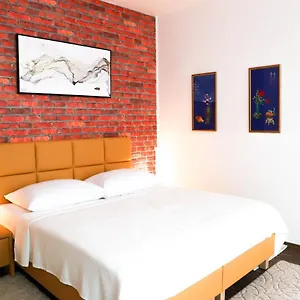 «go West» Guest Вена