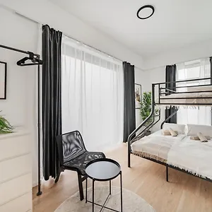 Chic By Home2 Вена