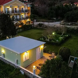 Dallas 2*, Svoronata Grecia