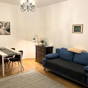 Apartment Casa Nostra - Ruhige Stadtwohnung Mit Balkon